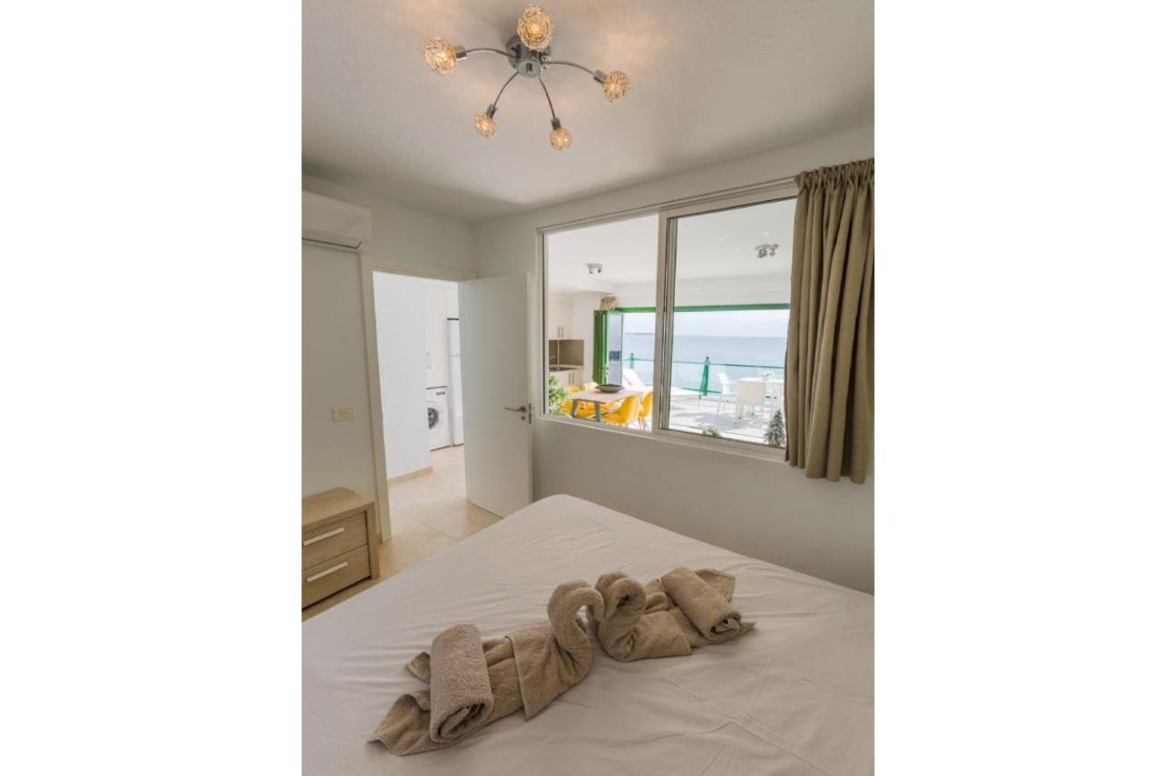 Sea Breeze Ocean View Apartment Playa Blanca  Esterno foto